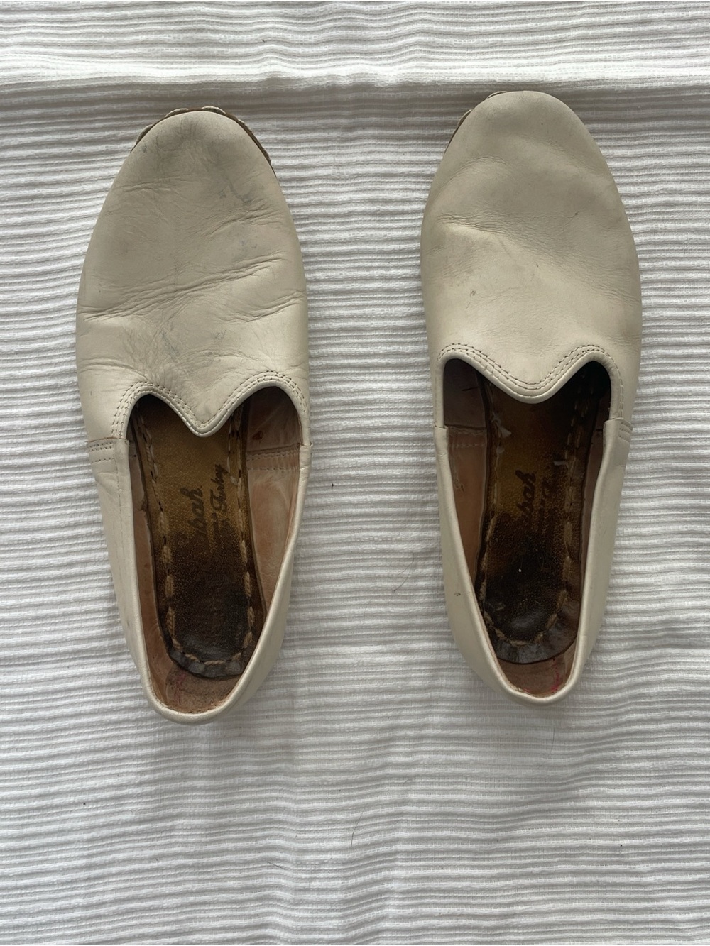 Sabah Cream Leather Slip-On Loafers